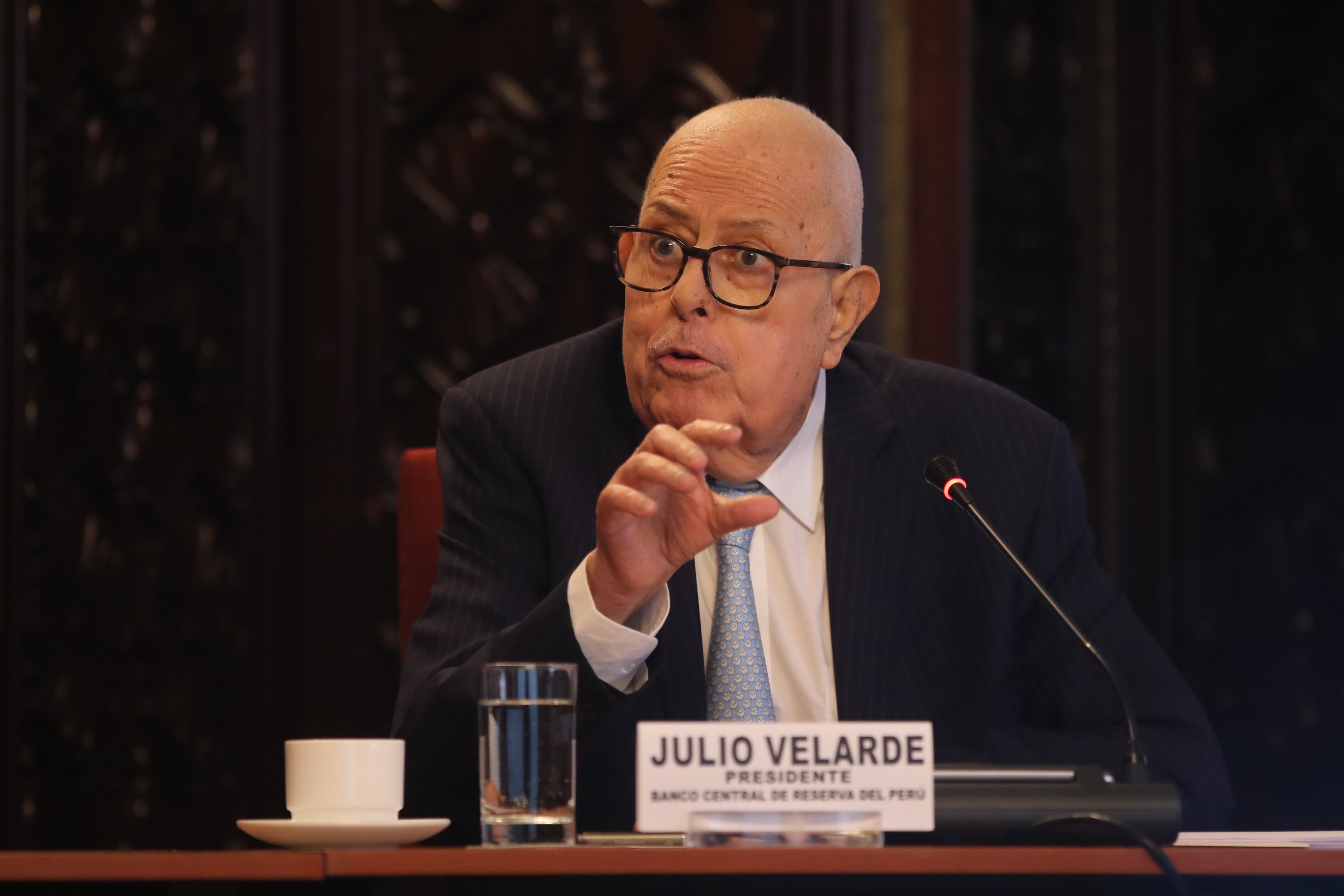 Julio Velarde, presidente del BCR se presentó en la Comisión de Economía del Congreso. (Foto: Antonio Melgarejo/Archivo El Comercio)
