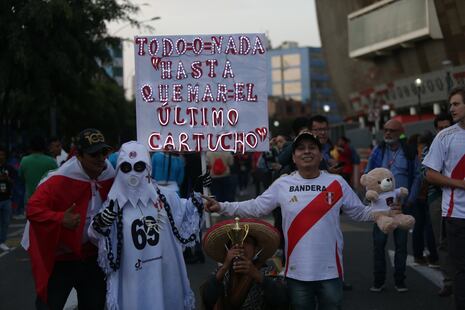 Mira la previa del Perú vs Uruguay: Hinchas no pierden la fe (GALERÍA)