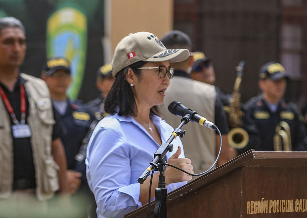 La presidenta afirmó que existen documentos firmados relacionados con los cinco intervenidos, pero evitó confirmar su responsabilidad en el secuestro y asesinato de cuatro personas.(Foto: Presidencia)