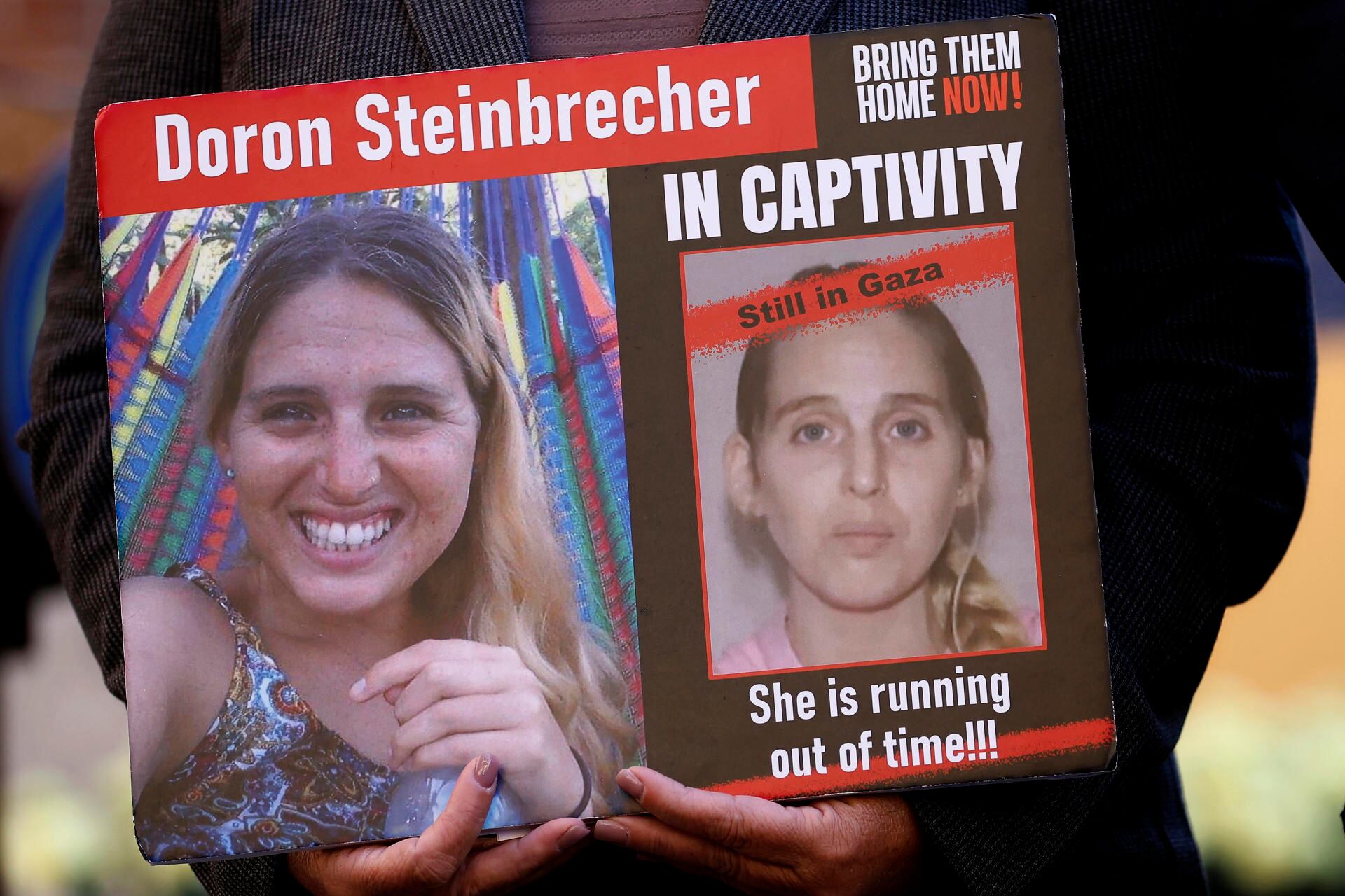 Tres mujeres israelíes secuestradas durante el ataque de Hamás al festival de música Nova y un kibutz cercano a Gaza fueron liberadas este domingo como parte de la primera fase del alto el fuego, poniendo fin a semanas de incertidumbre para sus familias. (Foto: EFE)