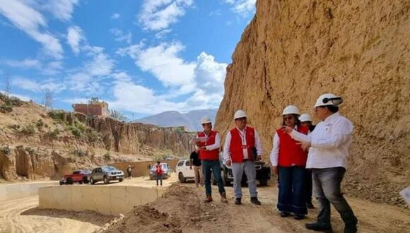 Contraloría detecta escaso avance en obras en Huánuco