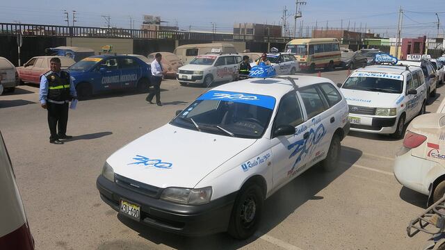 Taxistas retrasan reglamentación al no presentar propuestas