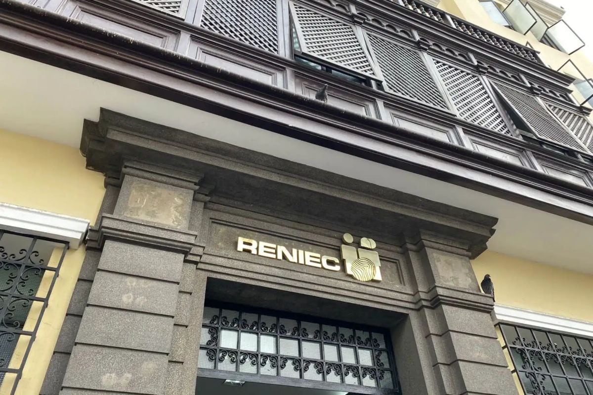 La entidad mantendrá operaciones los días 8 y 9 para responder al incremento de solicitudes y facilitar el recojo de documentos en sus oficinas a nivel nacional.