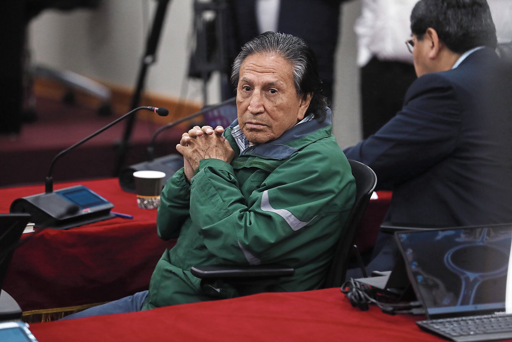 Alejandro Toledo es trasladado nuevamente a un centro de salud desde el penal de Barbadillo