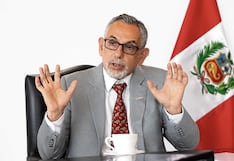 Francke dice ahora que le pediría a Velarde continuar