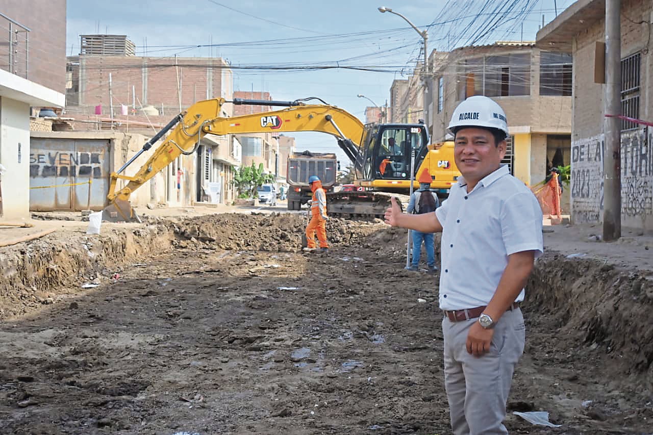 Gestión de Edwin Vásquez ejecuta obra en Raymondi II etapa.