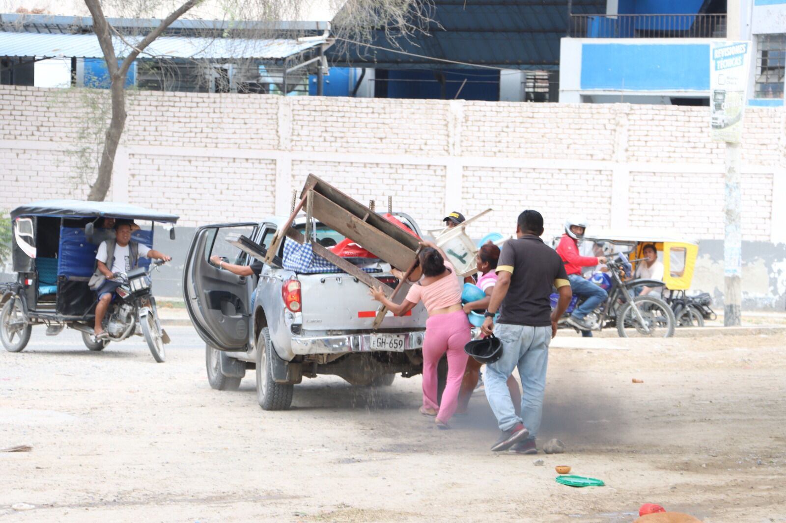 Advirtieron que la venta ambulante de comida es peligrosa para la salud pública porque no siempre cuentan con las condiciones adecuadas para preparar y almacenar los alimentos de manera segura