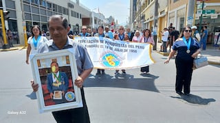 Periodistas de la región Ica participaron en desfile cívico previo al Día del Periodista