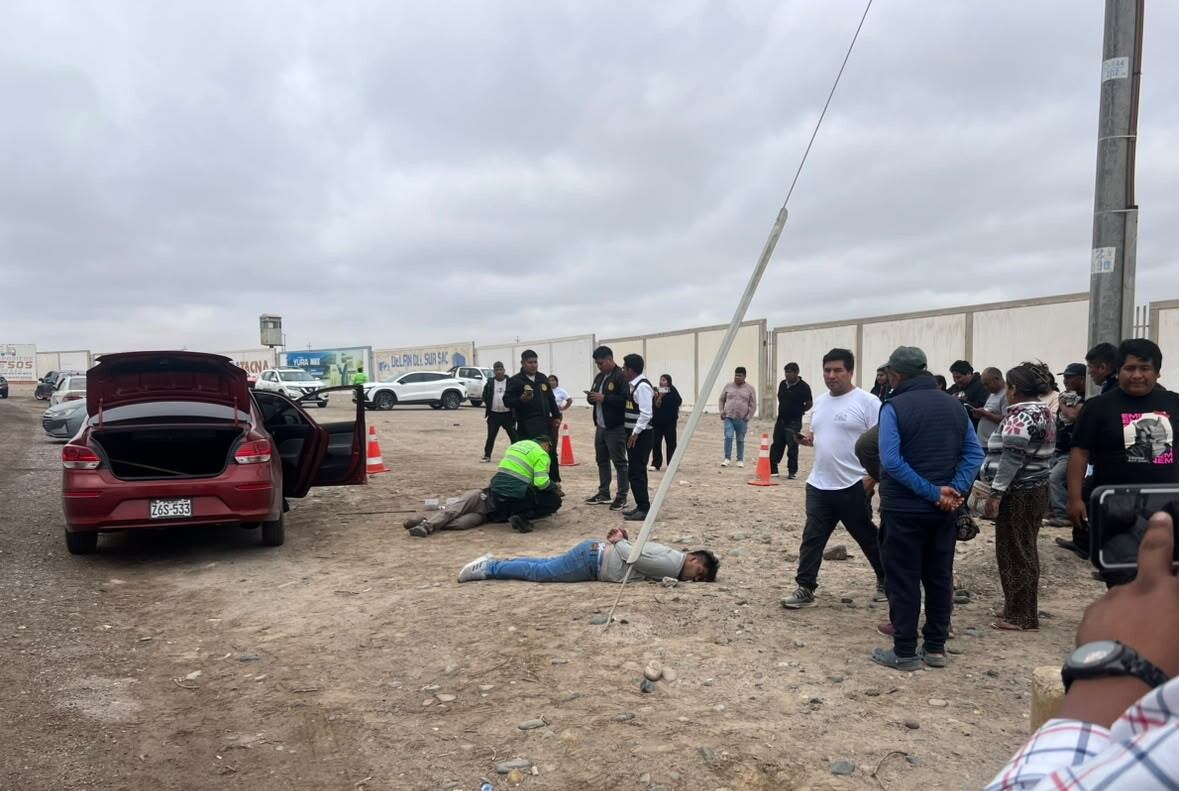 Tacna: Atrapan dos “robacasas” tras persecución a auto con placas falsas