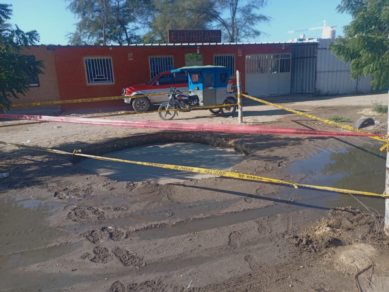 Coordinan rehabilitación de alcantarillado en la avenida Grau