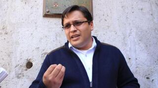 Exgerente regional de Arequipa, Jorge Luis Aguilar, condenado por corrupción, se entrega a la Policía