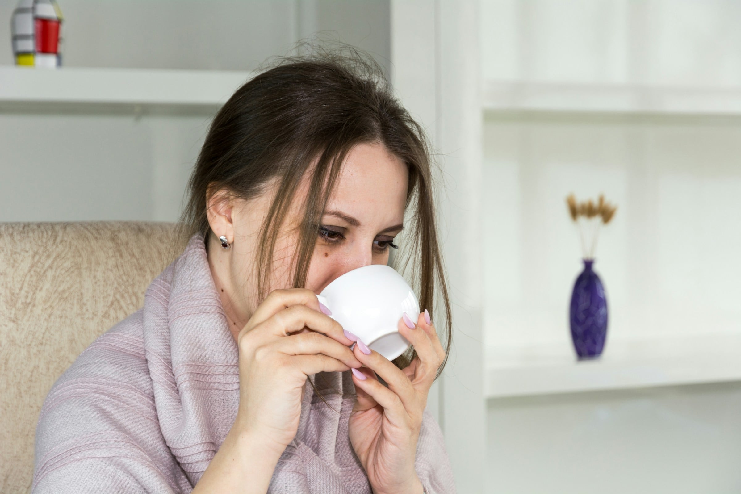 La duración y los síntomas asociados ayudan a distinguir un resfriado común, una rinitis alérgica y una posible sinusitis crónica. Especialista advierte además sobre el uso prolongado de descongestionantes nasales.