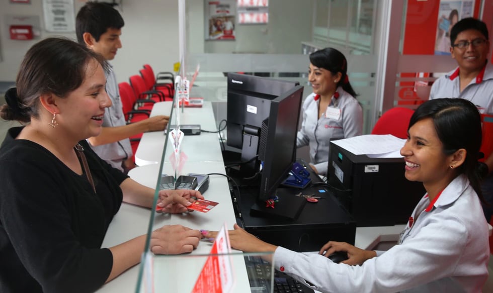 La toma de créditos no debe ser una decisión de último minuto porque puede comprometer las finanzas de la familia, según especialista del Banco Pichincha. (Foto: Andina).