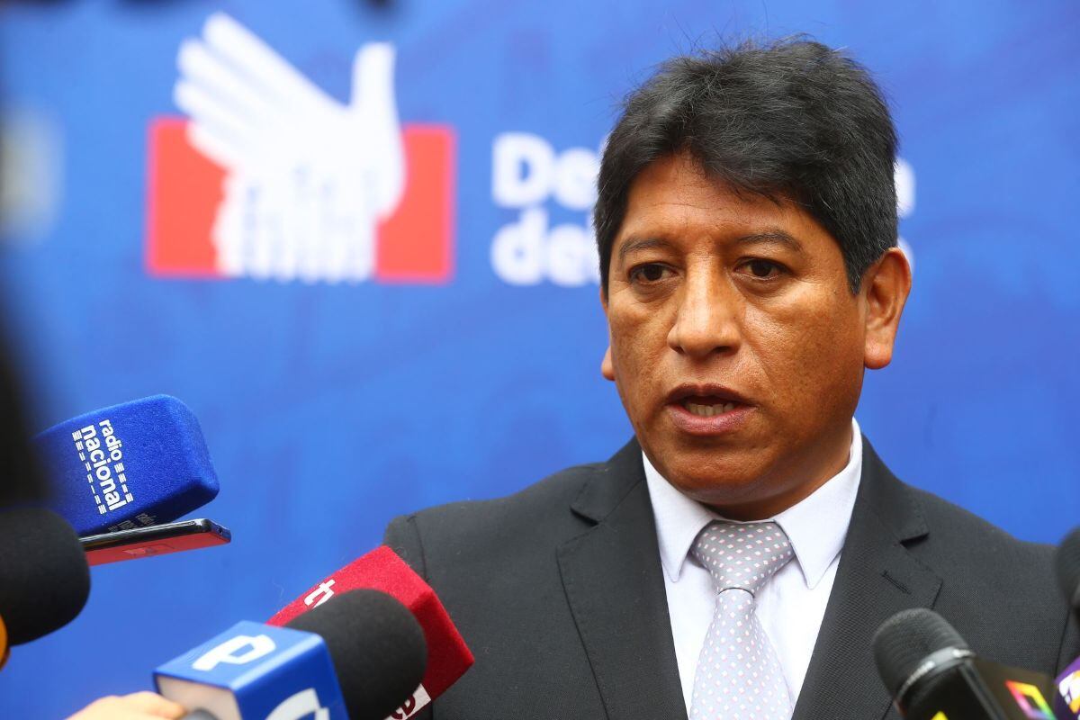 Senado recibe pedido para remover al defensor del Pueblo, Josué Gutiérrez