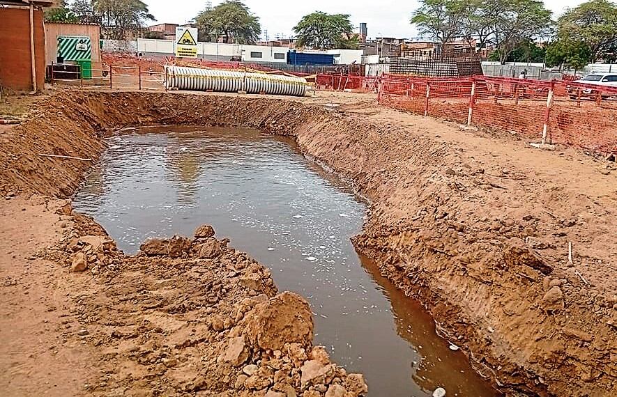 La rotura de una tubería ocurrió durante los trabajos de ampliación de la Planta de Tratamiento de Agua Potable y la reparación culminaría el lunes