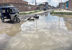 Buzones de desagüe colapsan e inundan calles en Piura