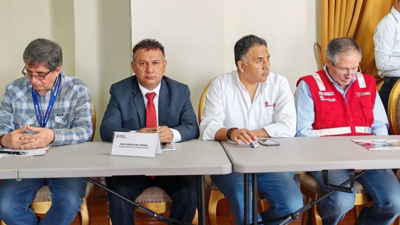 Ever Cadenillas, consejero por la provincia de Trujillo, mostró su preocupación porque además no se observan avances ni en San Ildefonso ni en San Carlos.