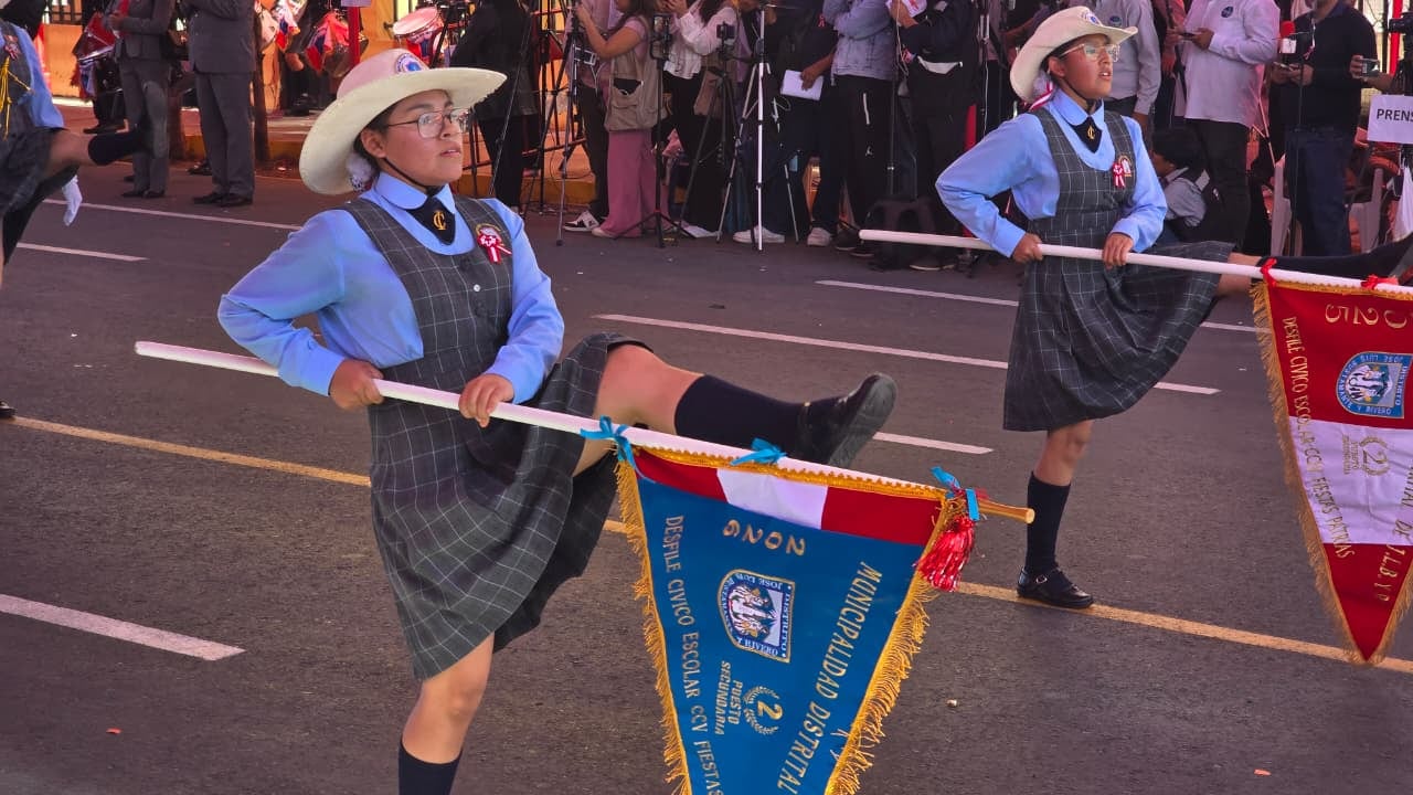 Desfile escolar Campeón de Campeones de la Ugel Arequipa Sur. (Foto: Yunsu Pariapaza/@photo.gec)