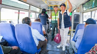 Intervienen a joven por presunto tocamiento a estudiante en un bus de Arequipa