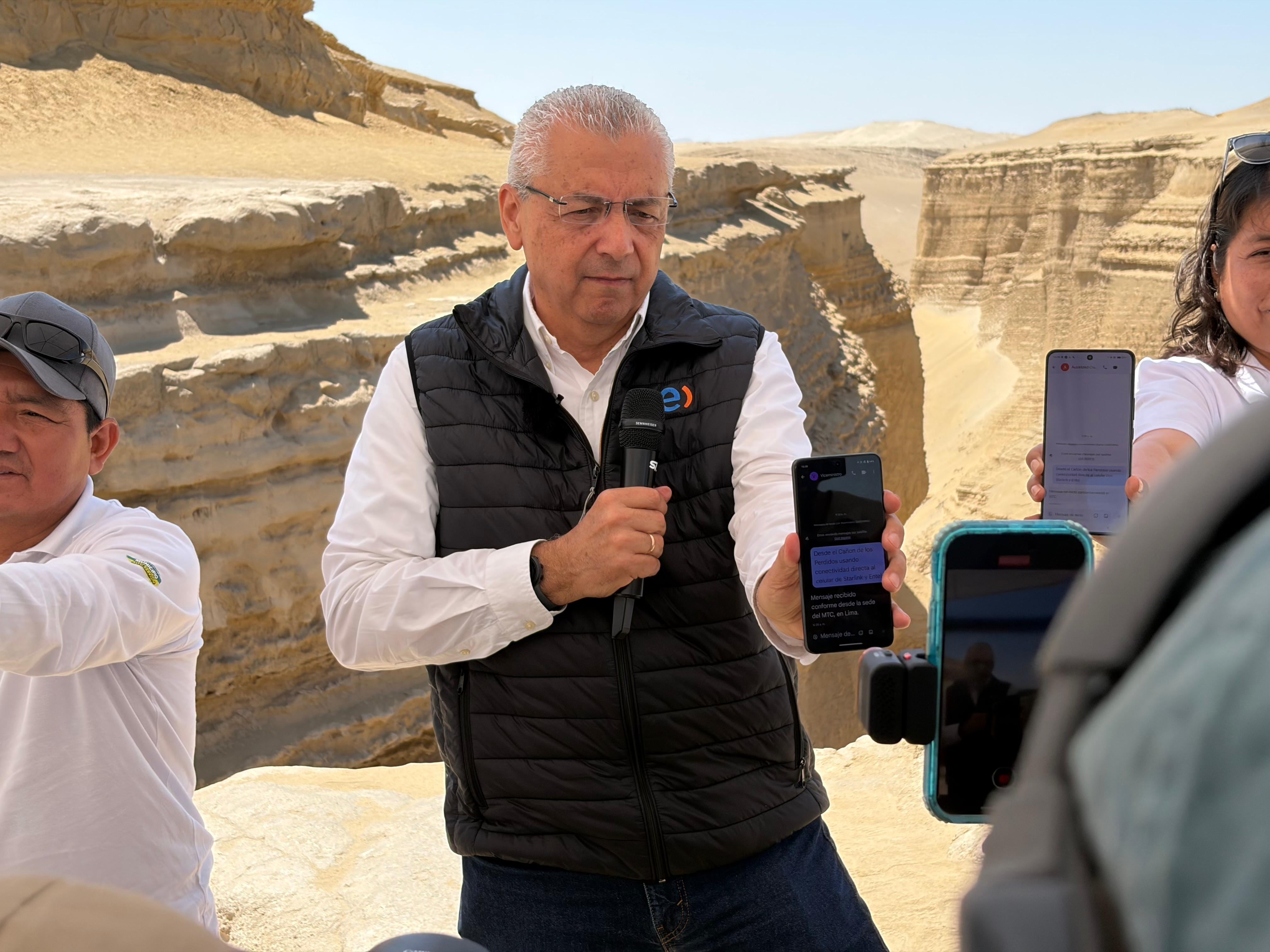 Fernando Angulo, vicepresidente de Redes de Entel Perú, estuvo presente en el lanzamiento. en el Cañón de los Perdidos (Ica).