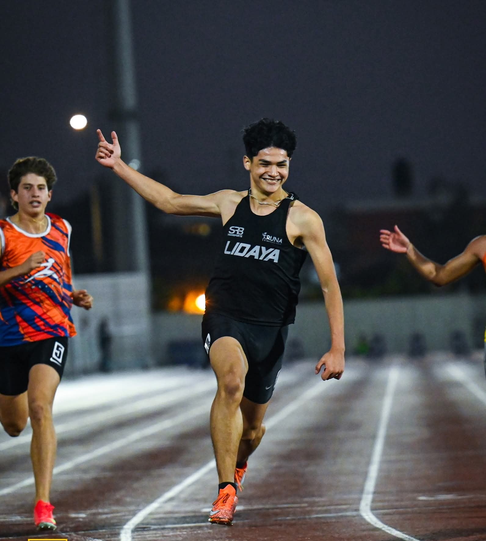 Pablo Rodríguez, campeón en la prueba de 100 metros planos, en el Campeonato Nacional de Atletismo U20. Foto: Federación Deportiva Peruana de Atletismo.