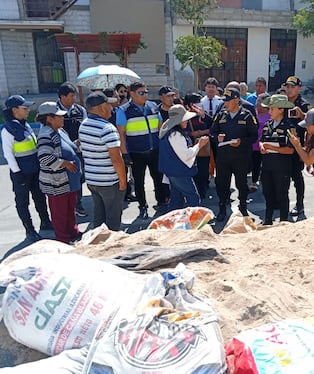 En medio de la diligencia surgieron enfrentamientos verbales. (Foto: Adrian Apaza)