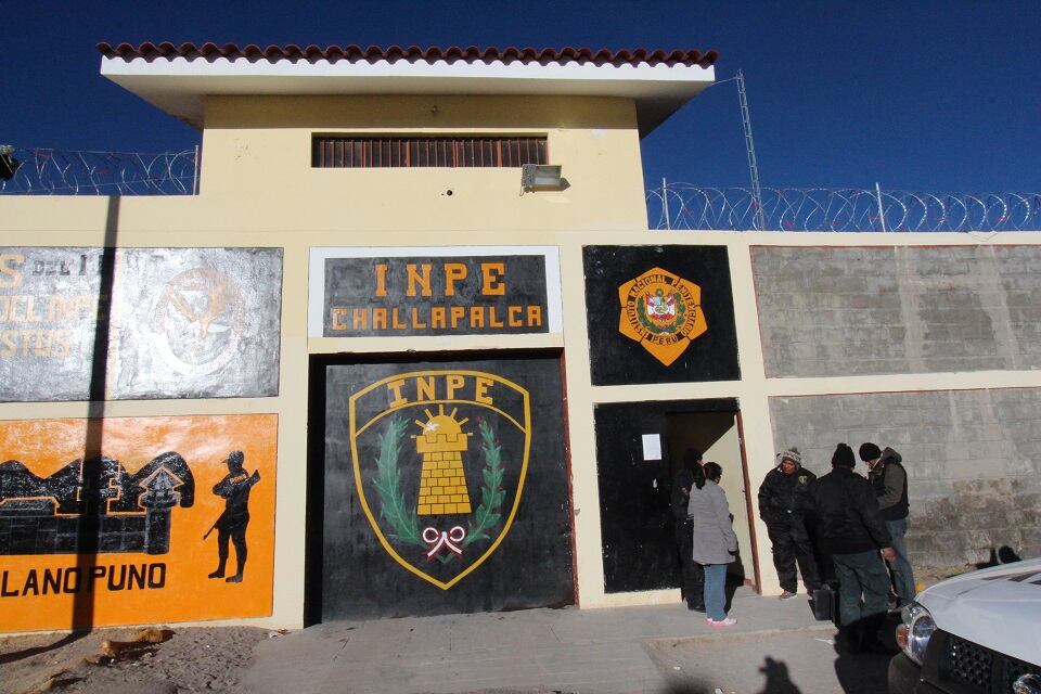 Personal INPE dio aviso a la PNP sobre el hecho de sangre y realiza diligencias en ese establecimiento penitenciario considerado de máxima seguridad.