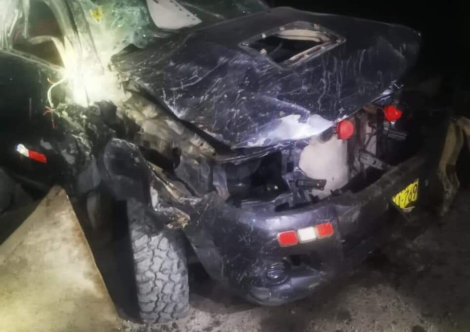 Camioneta destruida por el impacto. (Foto: GEC))