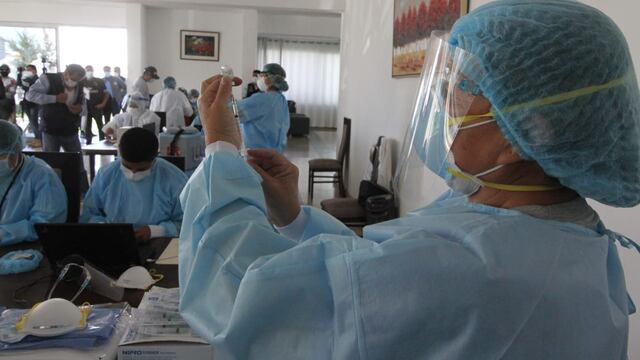 Universidades de Arequipa garantizan cadena de frío para 250 mil vacunas