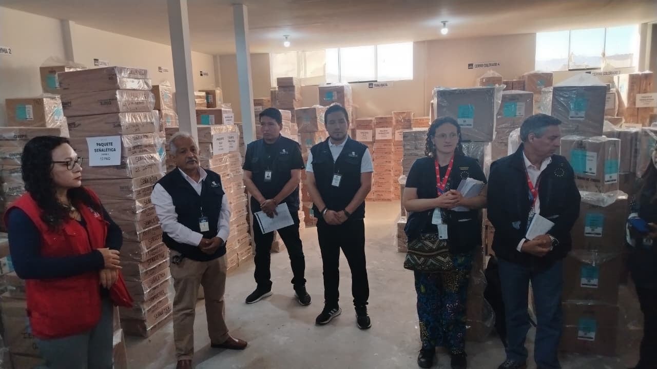 Verificación pública de material electoral en la ODPE Cerro Colorado. Foto: GEC.