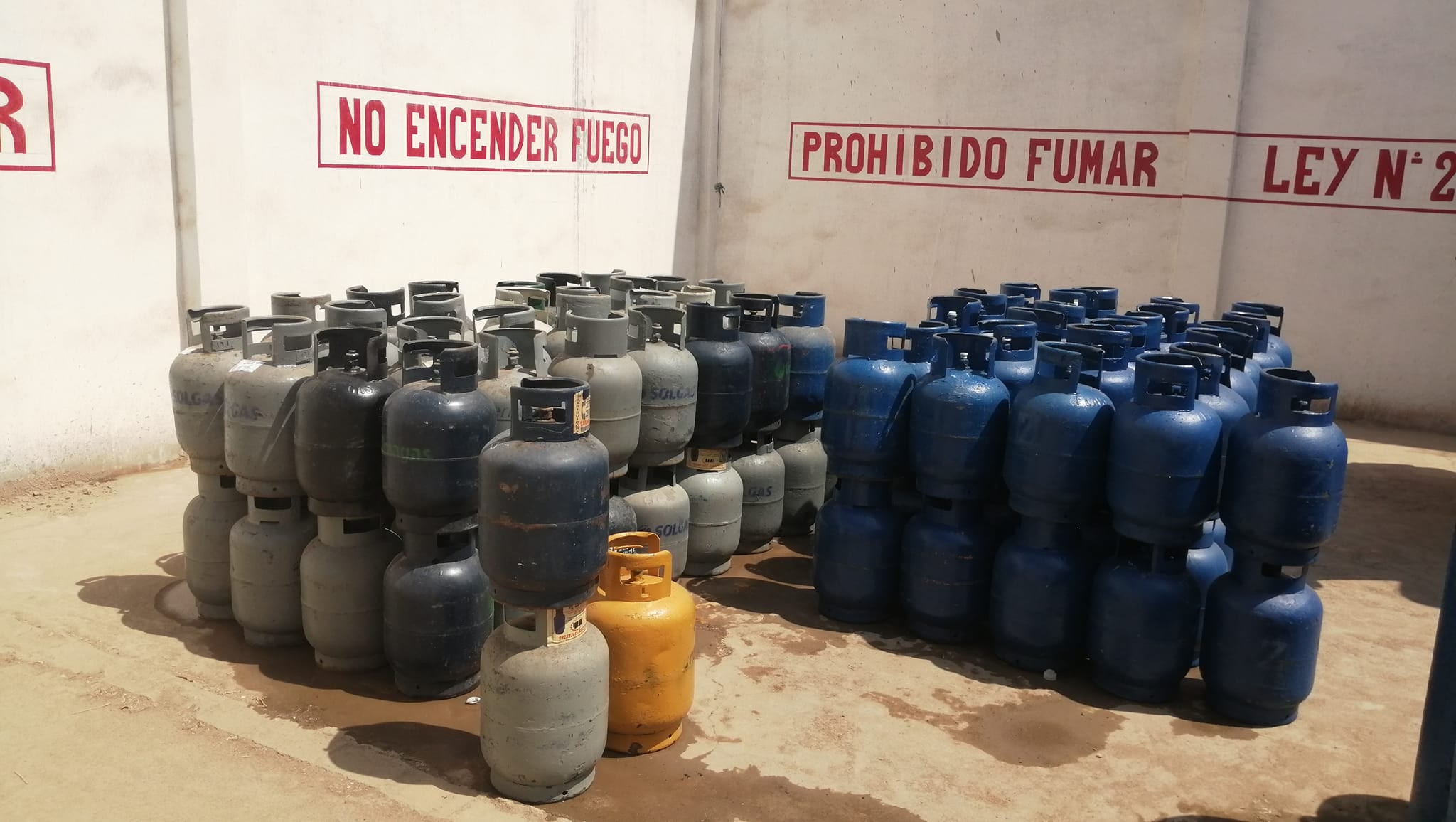 Balones de gas con precios en aumento por supuesto desabastecimiento.