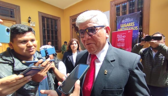 Alcalde de Tacna Pascual Güisa reafirmó que no habrá conciliación con asociación Los Jardines y que serán desalojados. (Foto: Difusión)