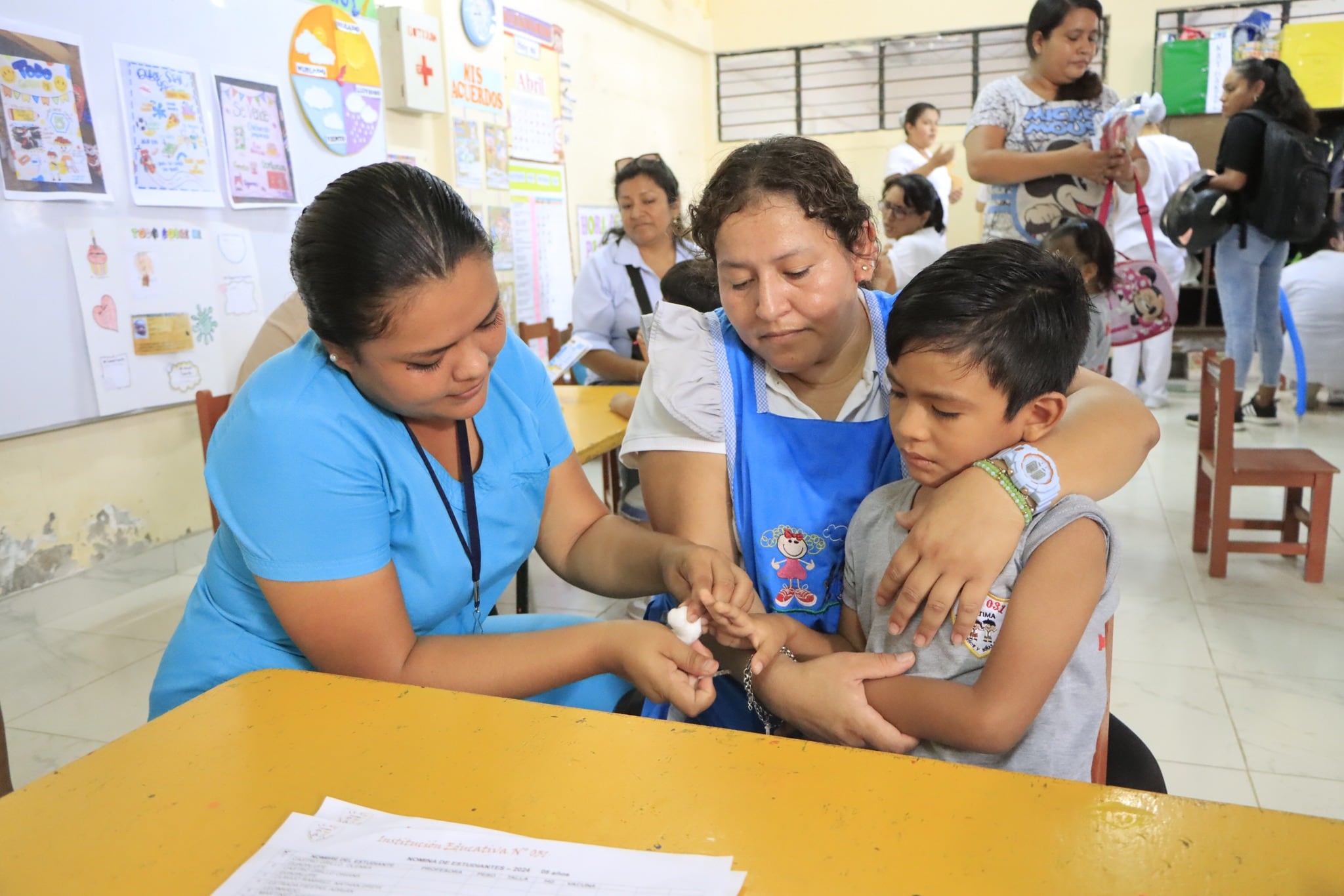 Tamizaje de niños y gestantes en centros de salud de Piura