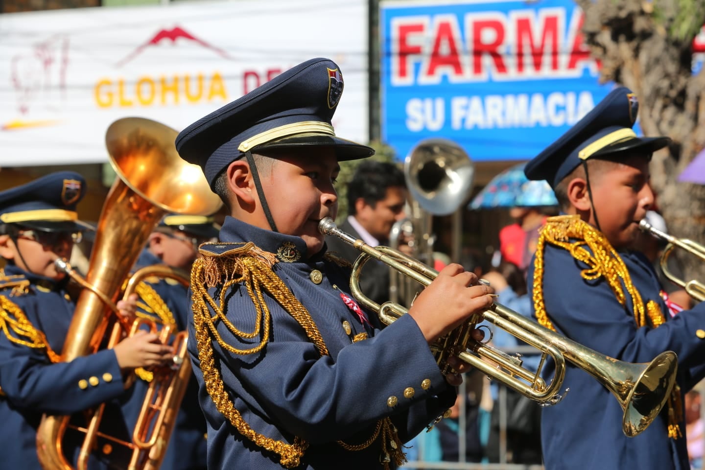 Banda escolares en el desfile por Fiestas Patrias. (Foto: Leonardo Cuito)