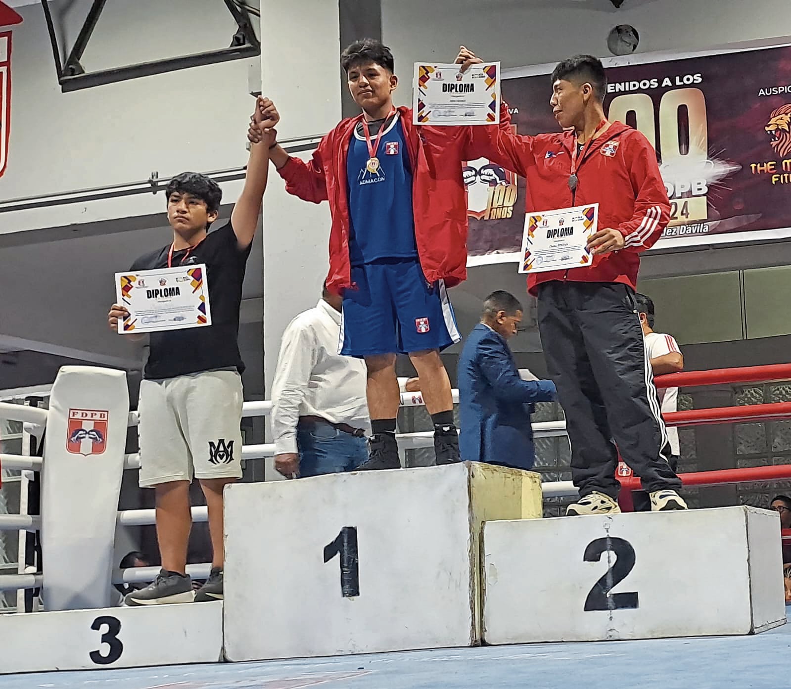 Kenn, Joven huancaíno, gana campeonato nacional en box junior. No solo el fútbol nos trae satisfacciones