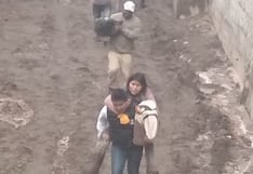 Evacúan a las familias de Flora Tristán a albergue temporal en Arequipa