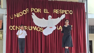 Promueven cultura de paz con izamiento de bandera blanca en más de 100 colegios de La Libertad