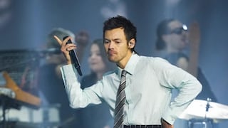 Harry Styles alarma a sus seguidores tras caer en pleno concierto en Londres