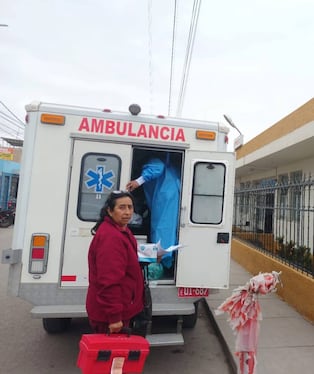 Madre e hijo llegaron al hospital de Camaná. Foto: GEC.