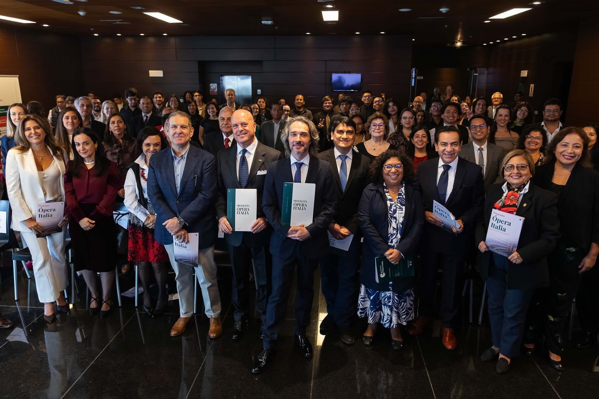La iniciativa de cooperación cultural entre Perú e Italia busca consolidar un ecosistema de formación y espectáculos de clase mundial. Más de 200 jóvenes participarán en el primer Polo Lírico “Giuseppe Verdi” de América Latina.