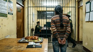 Mujer es enviada a prisión tras intentar sobornar a un funcionario con dinero y un plato de cuy en Cusco