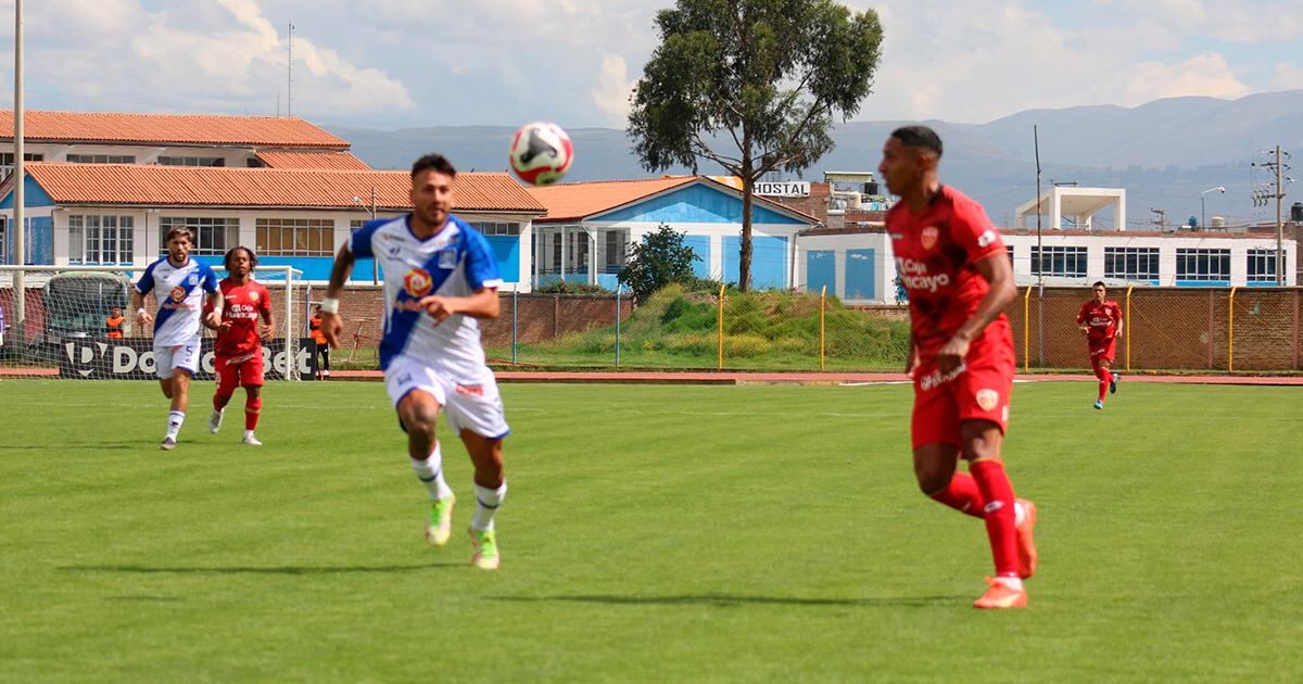 Sport Huancayo fue un equipo arrollador que apabulló 4-0 a los "Churres".