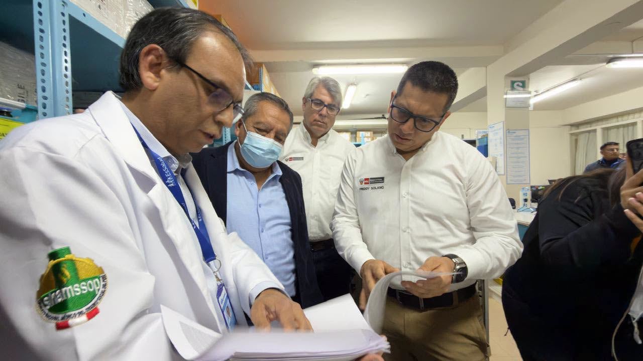 Trabajadores no pudieron exponer al presidente de EsSalud las deficiencias del hospital en Arequipa (Foto:EsSalud)