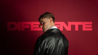 iAGO Málaga: el cantante pop peruano que transforma su dualidad en arte