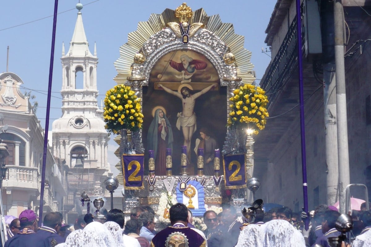La primera salida de la sagrada imagen partirá desde Las Nazarenas y recorrerá calles del Cercado de Lima, en el inicio de las celebraciones del mes morado. (Foto: Andina)