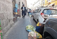 Ambulantes ganan a la Municipalidad Provincial de Arequipa cerca de San Camilo