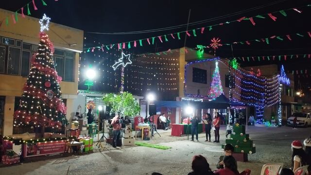 Vecinos del Barrio River encienden el espíritu navideño desde hace 40 años