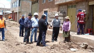 Alcalde asegura que en el 2016 Azángaro será una ciudad 100% asfaltada