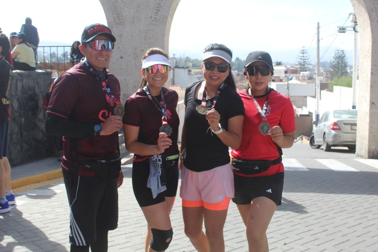 Carrera Rojinegra 5k por el aniversario del FBC Melgar. (Foto: Álvaro Figueroa/@photo.gec)