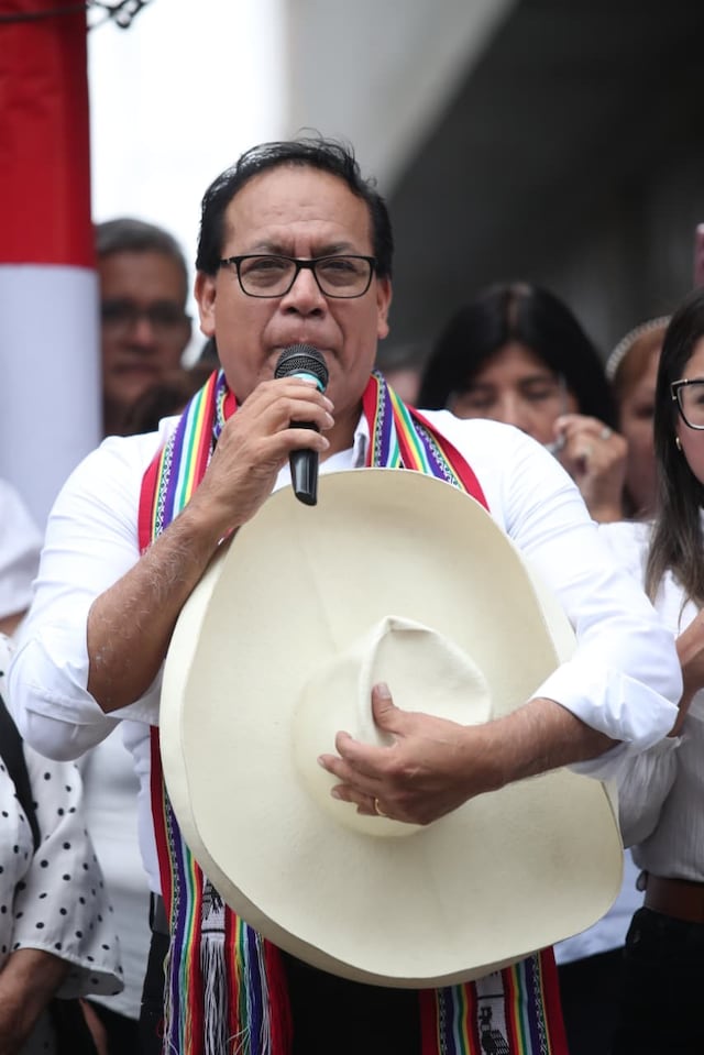 Roberto Sánchez: así fue el desayuno electoral junto a su familia en Huaral (Fotos: Jesús Saucedo/GEC)